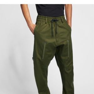 Men’s Cargo Pants
NikeLab ACG